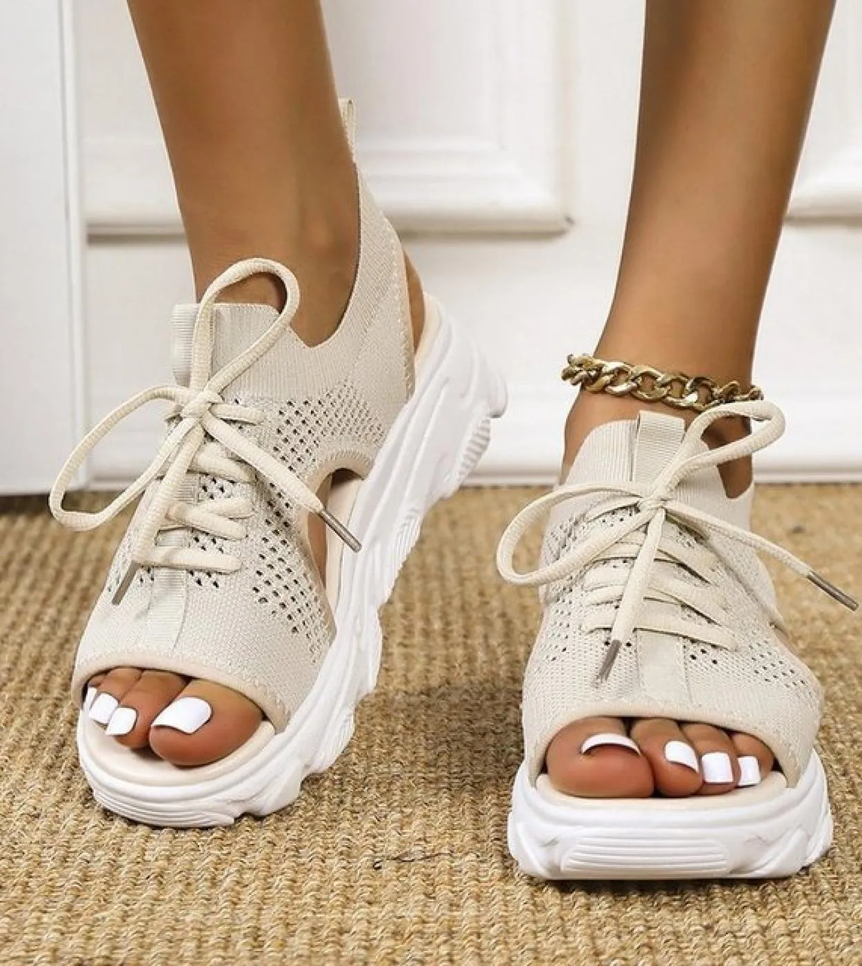 2022 nuovi sandali sportivi traspiranti in rete moda scarpe estive con plateau lavorate a maglia con lacci sandali con zeppa ape