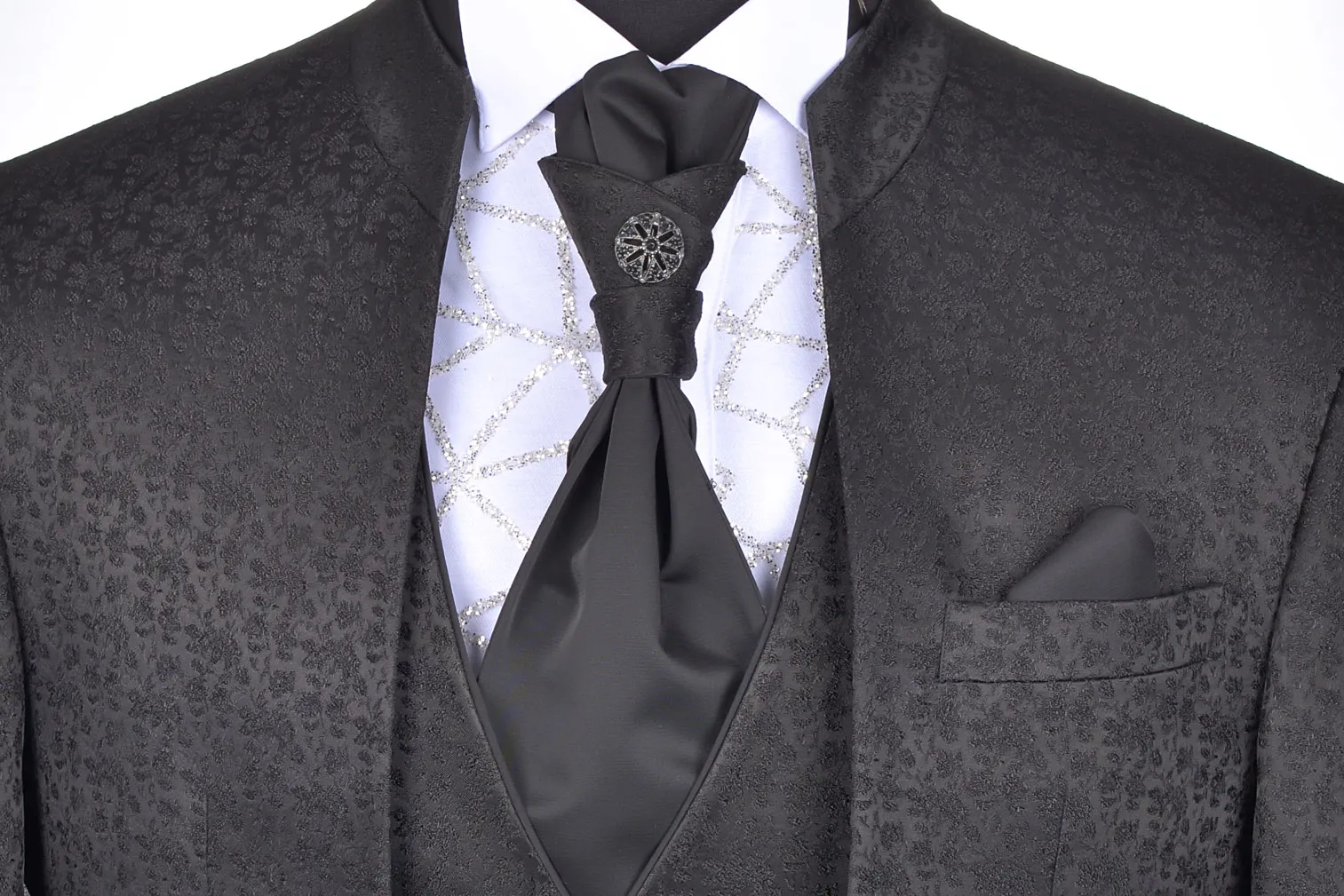 Abito baggi modello alla coreana damascato slim fit