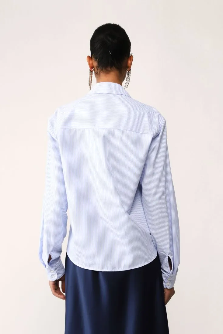 Camicia a righe con strass e orlo asimmetrico
