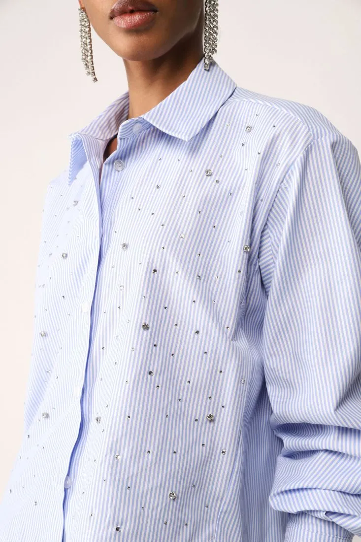Camicia a righe con strass e orlo asimmetrico