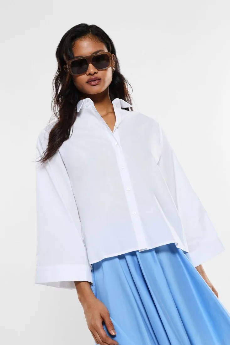 Camicia con maniche svasate