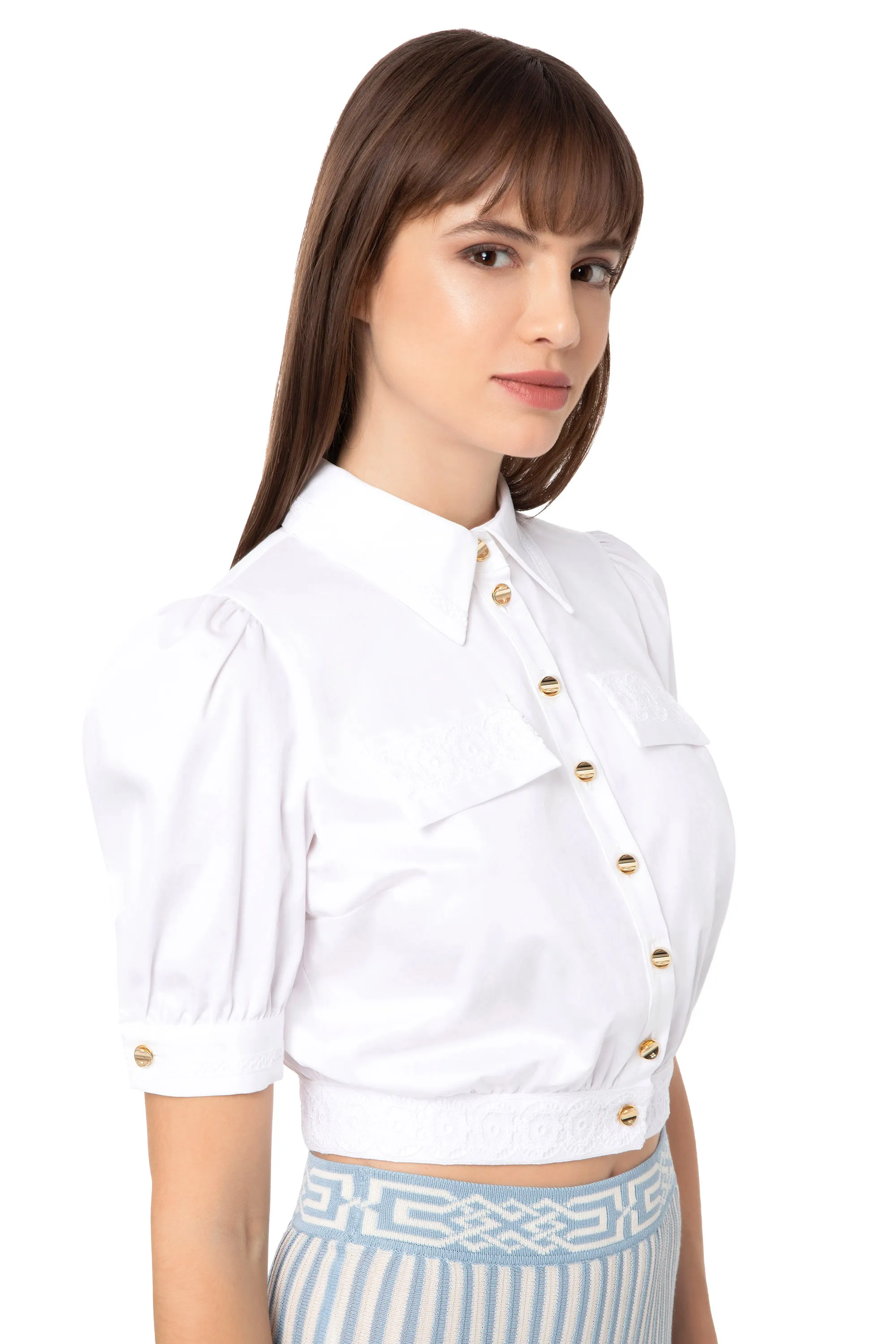 Camicia cropped con inserti in pizzo