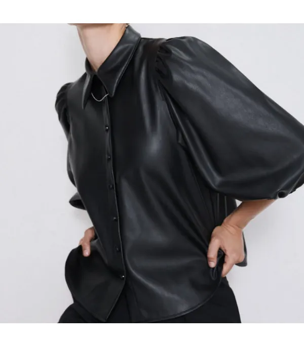 Camicia ecopelle maniche a sbuffo