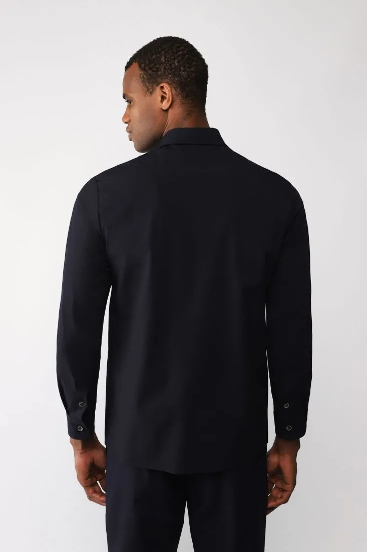 Camicia monocolour con taschini applicati e zip