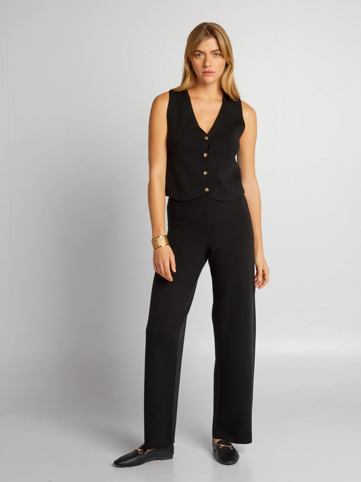 Cardigan scollo a V, senza maniche - NERO