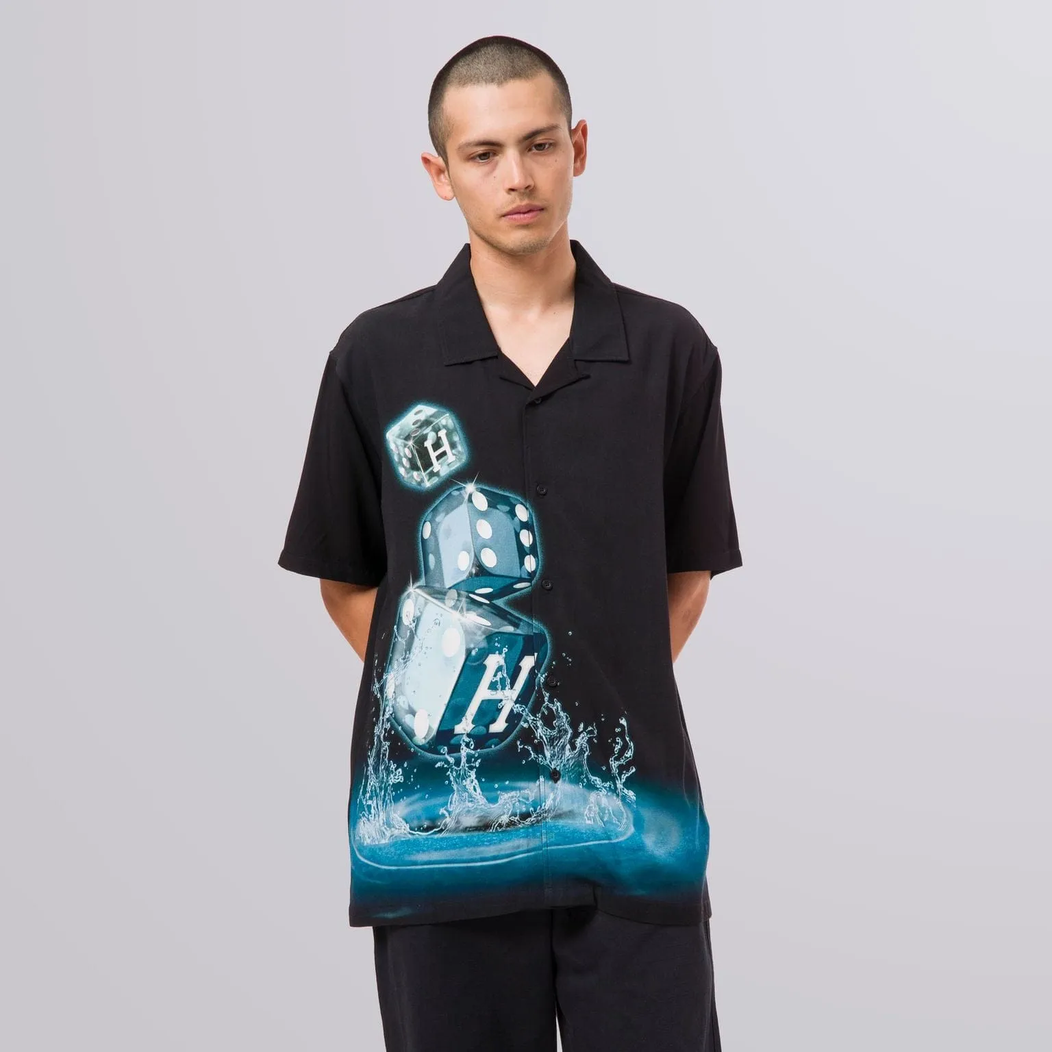 DICE S/S WOVEN TOP - BLACK