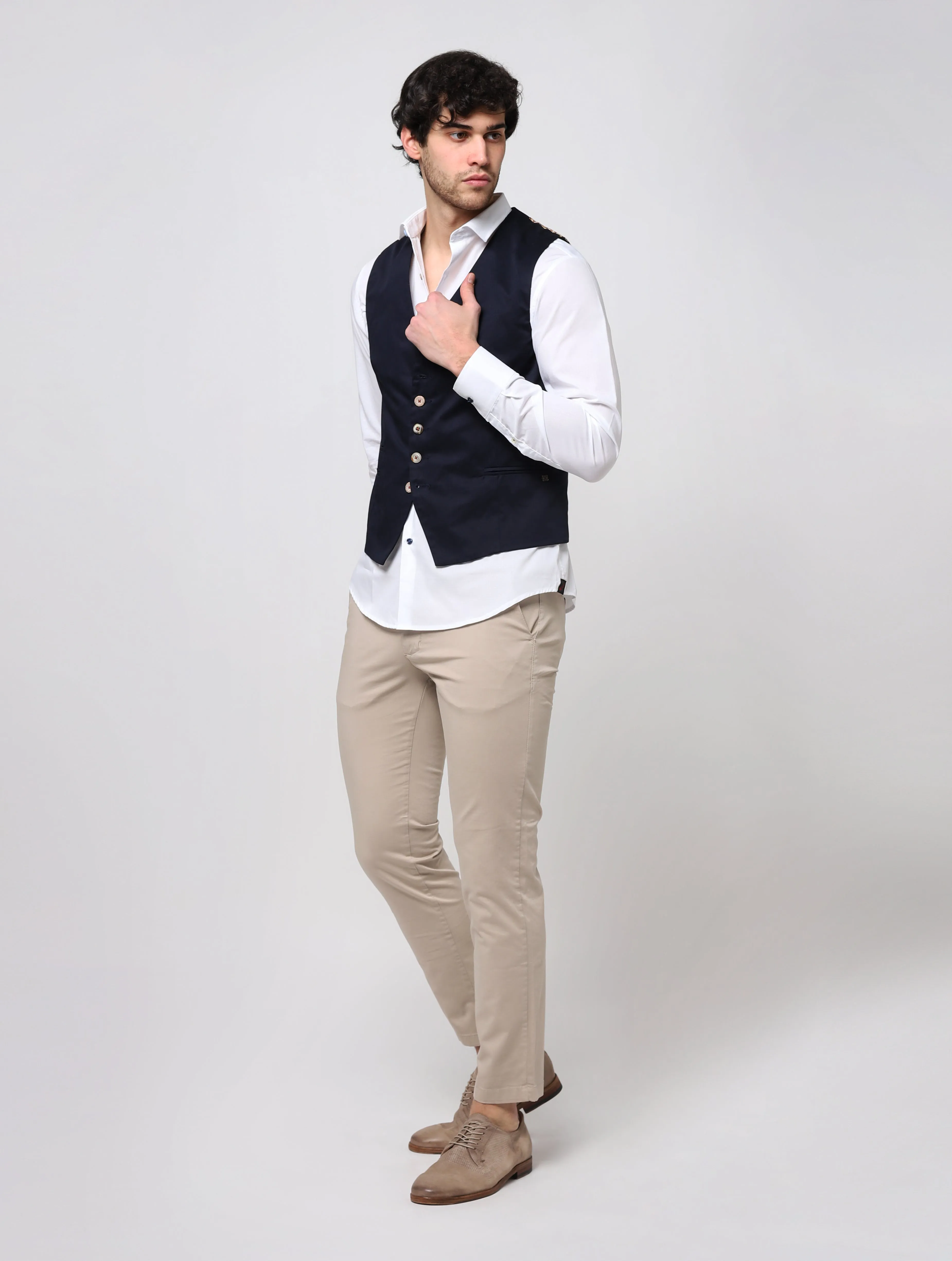 Gilet con 3 taschini (1 piccolo) bottoni diversi fantasia posteriore sulla schiena tipo occhio di pesce con cinturino - HGL020CM