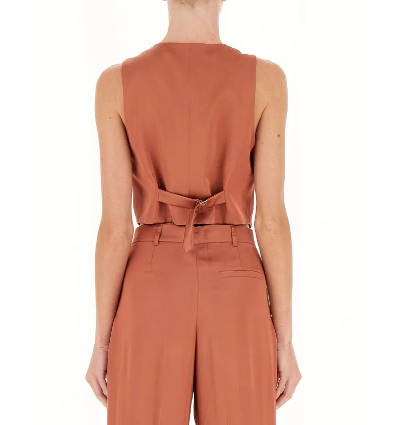 Gilet con bottone