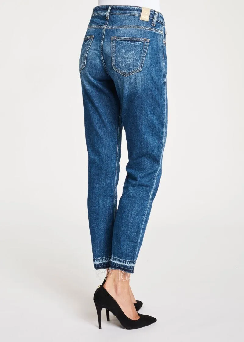 Jeans girlfriend