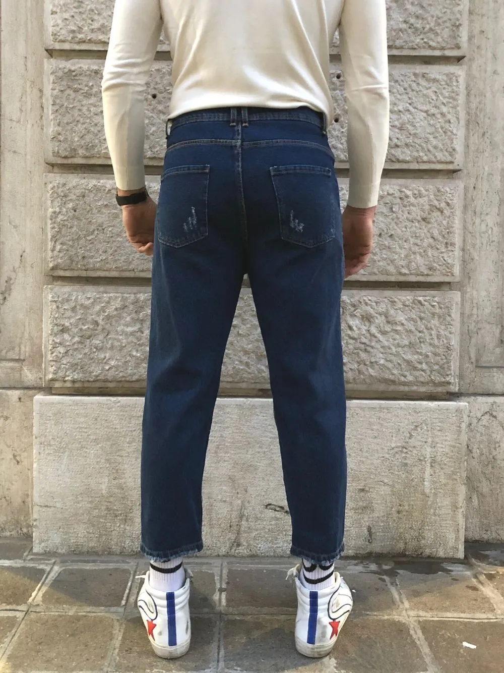 Jeans strappati