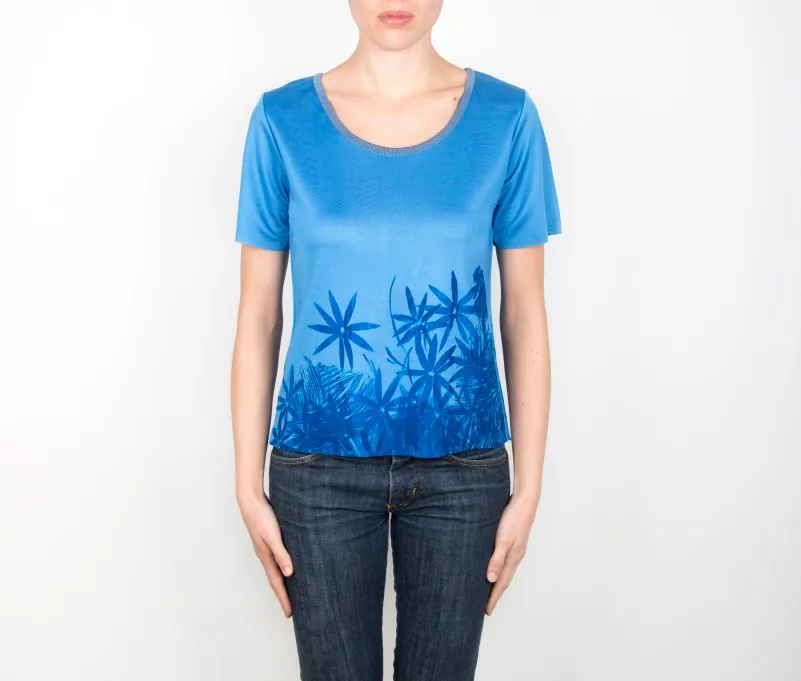 Maglietta blu con stampa blu