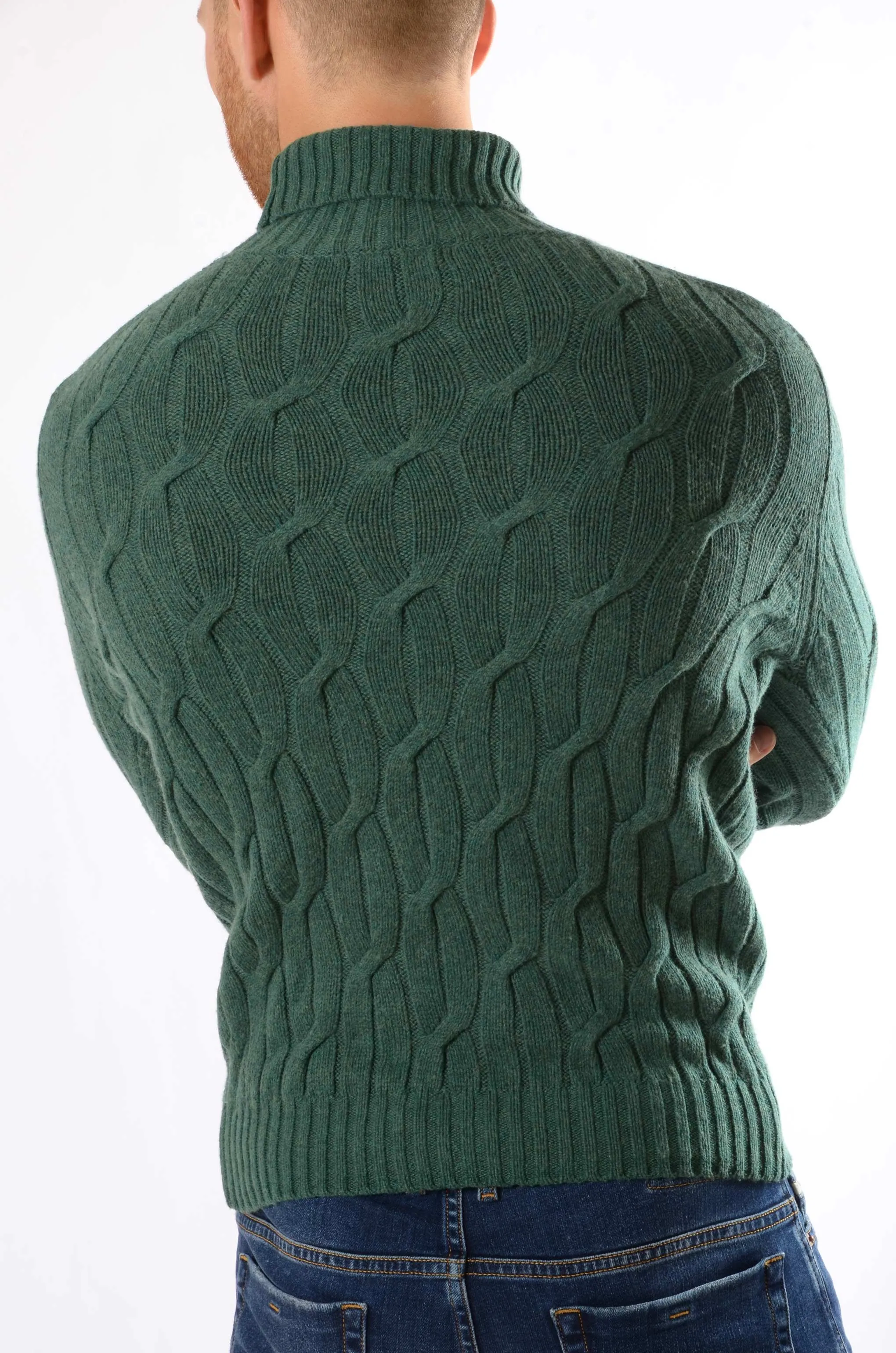 Maglione collo alto treccia