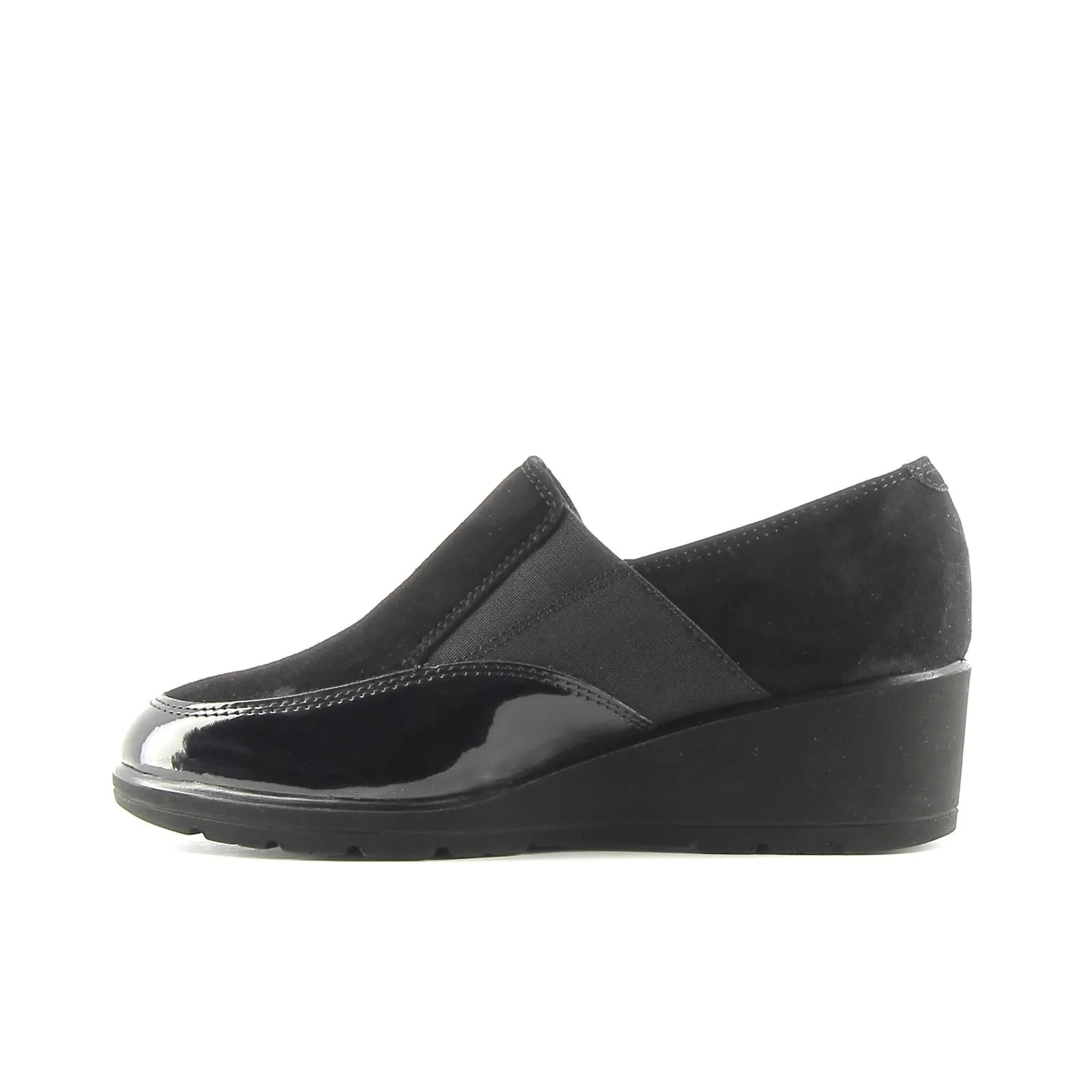 Mocassini neri con zeppina comfort