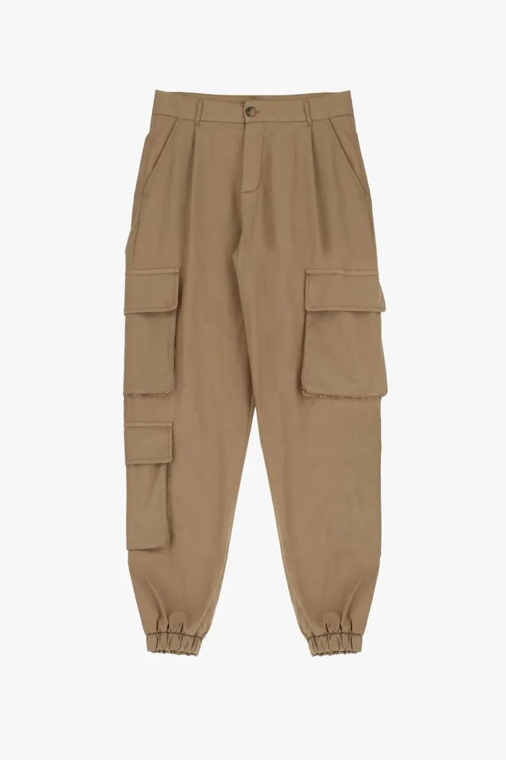 Pantaloni cargo monocolour con tasche verticali e pinces