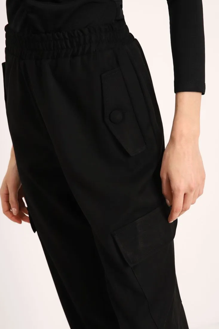 Pantaloni cargo monocolour con vita e orli elasticizzati
