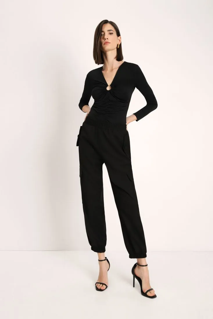 Pantaloni cargo monocolour con vita e orli elasticizzati