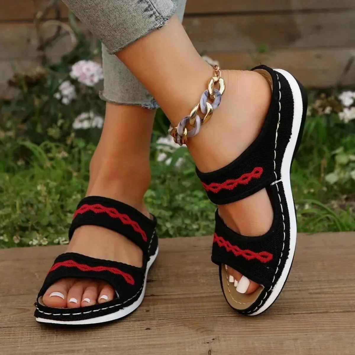 Pantofole da donna con zeppa di base Scarpe estive in mesh traspirante Pantofole con plateau retrò alla moda Scarpe casual da do