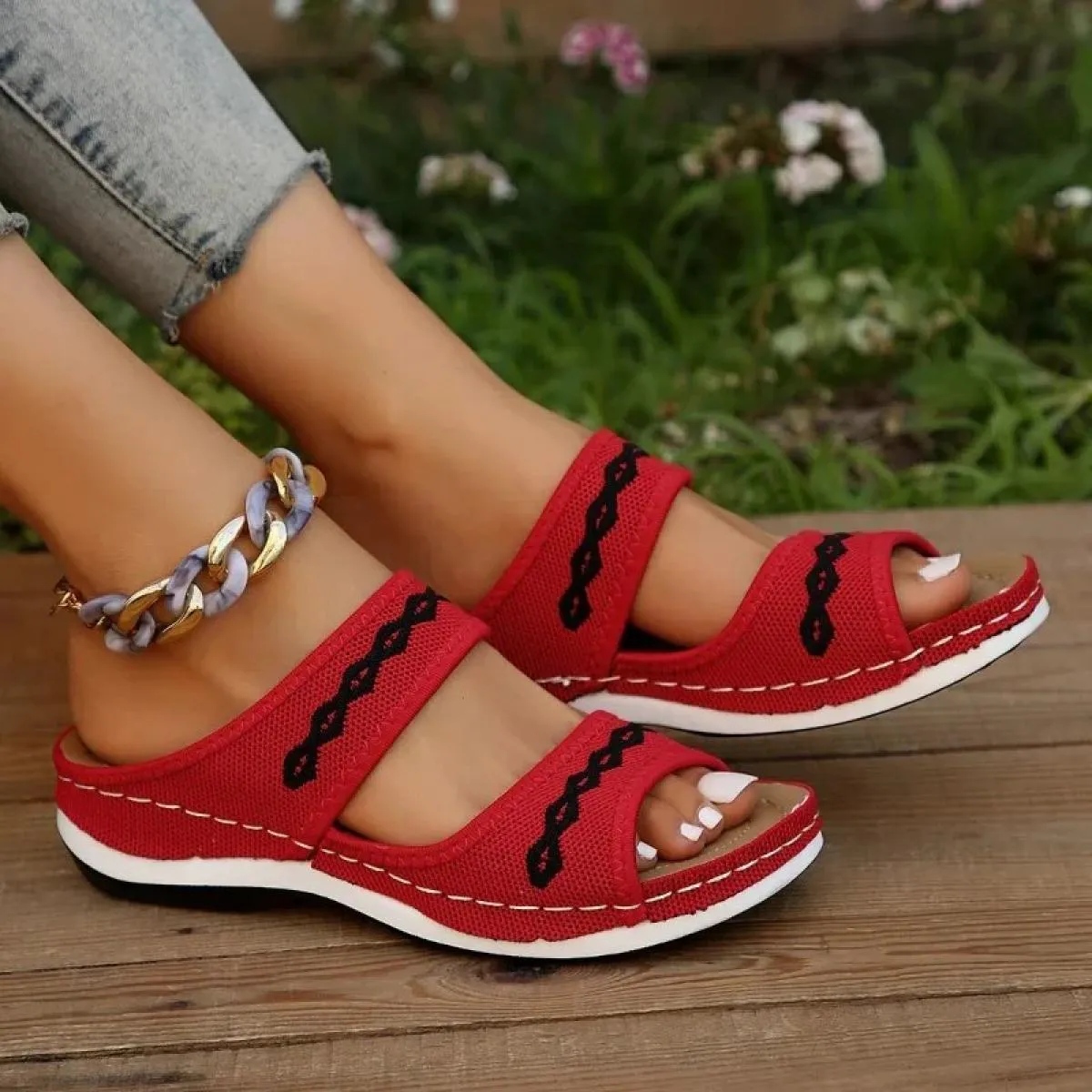 Pantofole da donna con zeppa di base Scarpe estive in mesh traspirante Pantofole con plateau retrò alla moda Scarpe casual da do
