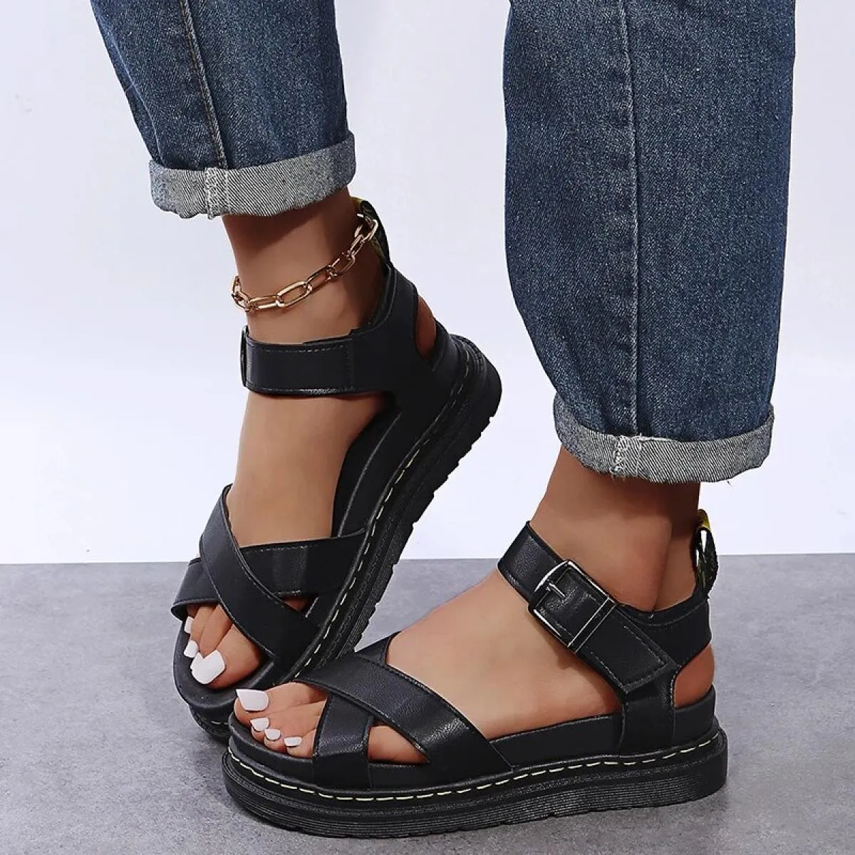 Scarpe con plateau donna 2023 nuove scarpe da donna Comfort estive moda sandali da donna open toe sandali di grandi dimensioni C