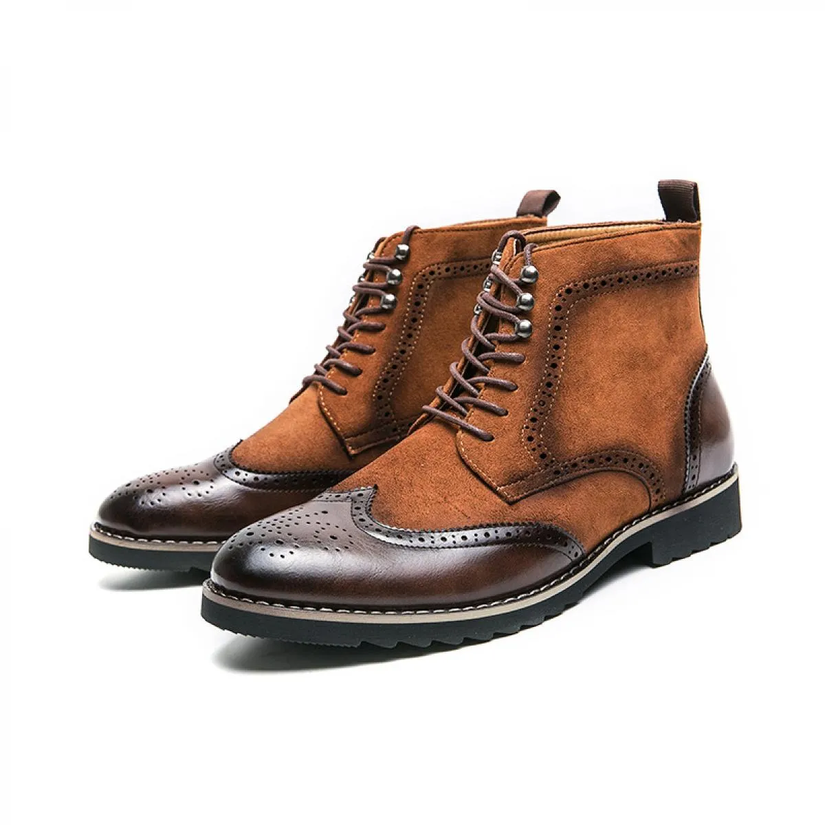 Stivaletti classici in pelle brogue intagliati retrò da uomo Stivaletti alla moda da uomo in pelle scamosciata Stivaletti string